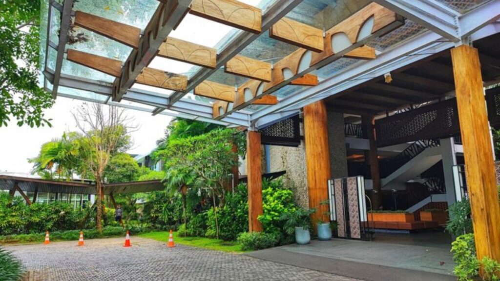 Long-Lasting Outdoor Structures
