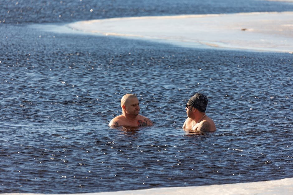 How Cold Plunging Improves Mental Health and Focus in 2026